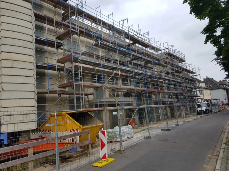 Renowacja fasady — Zaremba Construction